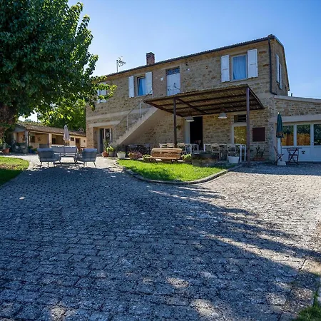 1 Bedroom Stunning In